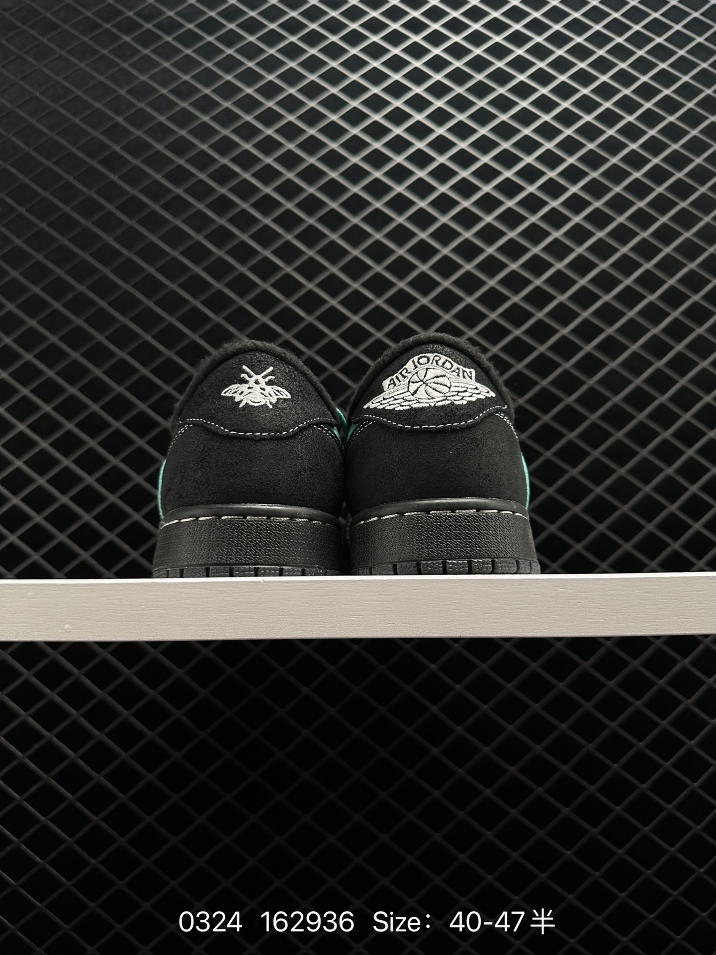 Travis Scott x Tiffany & Co. x Nike Air Jordan 1 Low